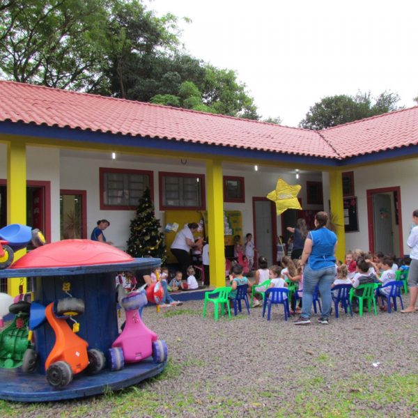 Famílias enfrentam falta de vagas nas creches