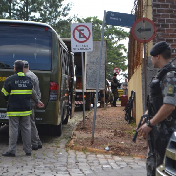 Operação apreende 409 itens no presídio