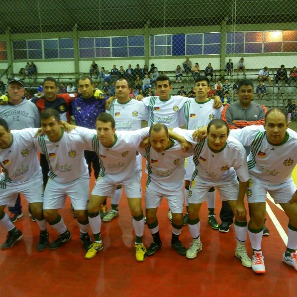 Copas apontam os campeões hoje