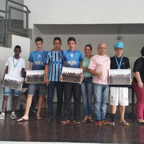 Escolinha encerra temporada com festa