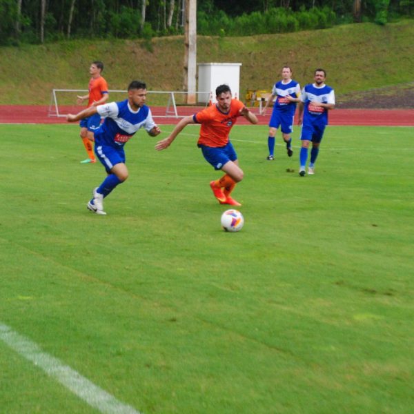 Clube projeta mais um amistoso