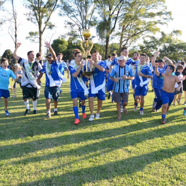 25 de Julho leva primeira taça a Cruzeiro do Sul