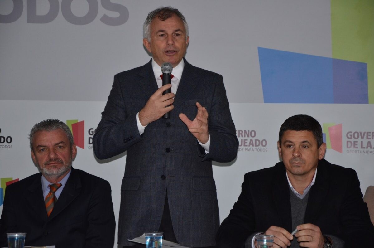 Após falha, prefeito consegue mudar a lei