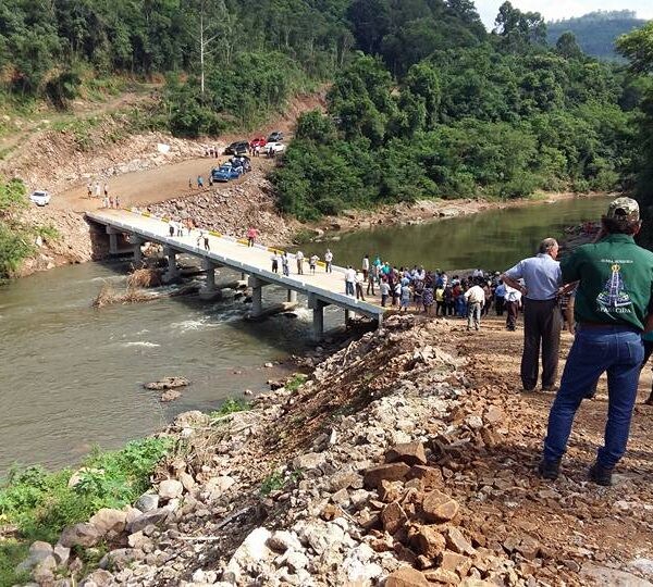 Pontes refazem ligação entre três comunidades