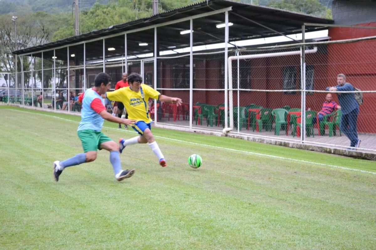 Copa de verão inicia com bom público
