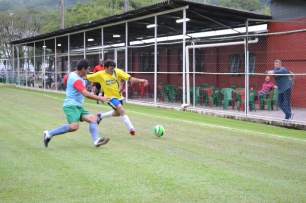 Copa de verão inicia com bom público