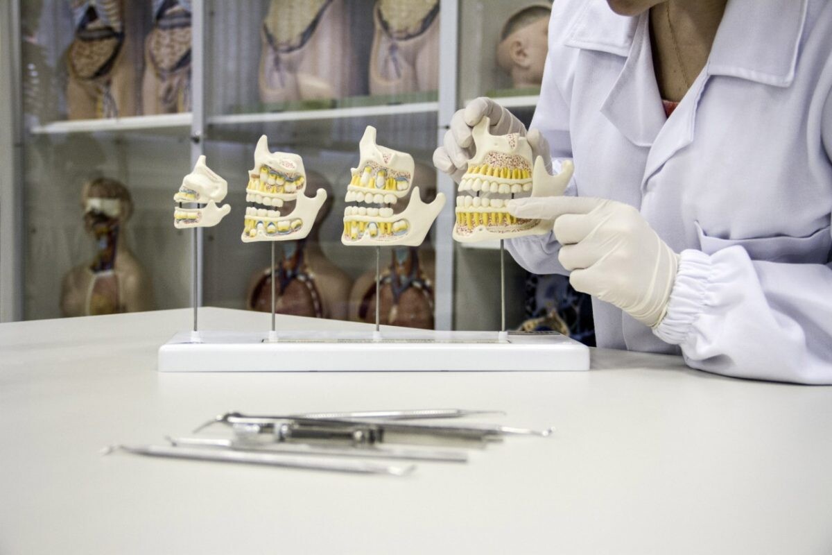 Odontologia ultima detalhes ao semestre