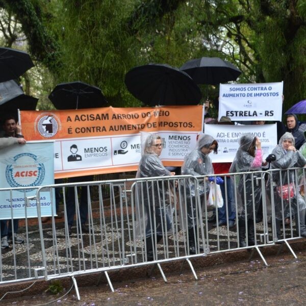 Contra impostos, OAB convoca entidades