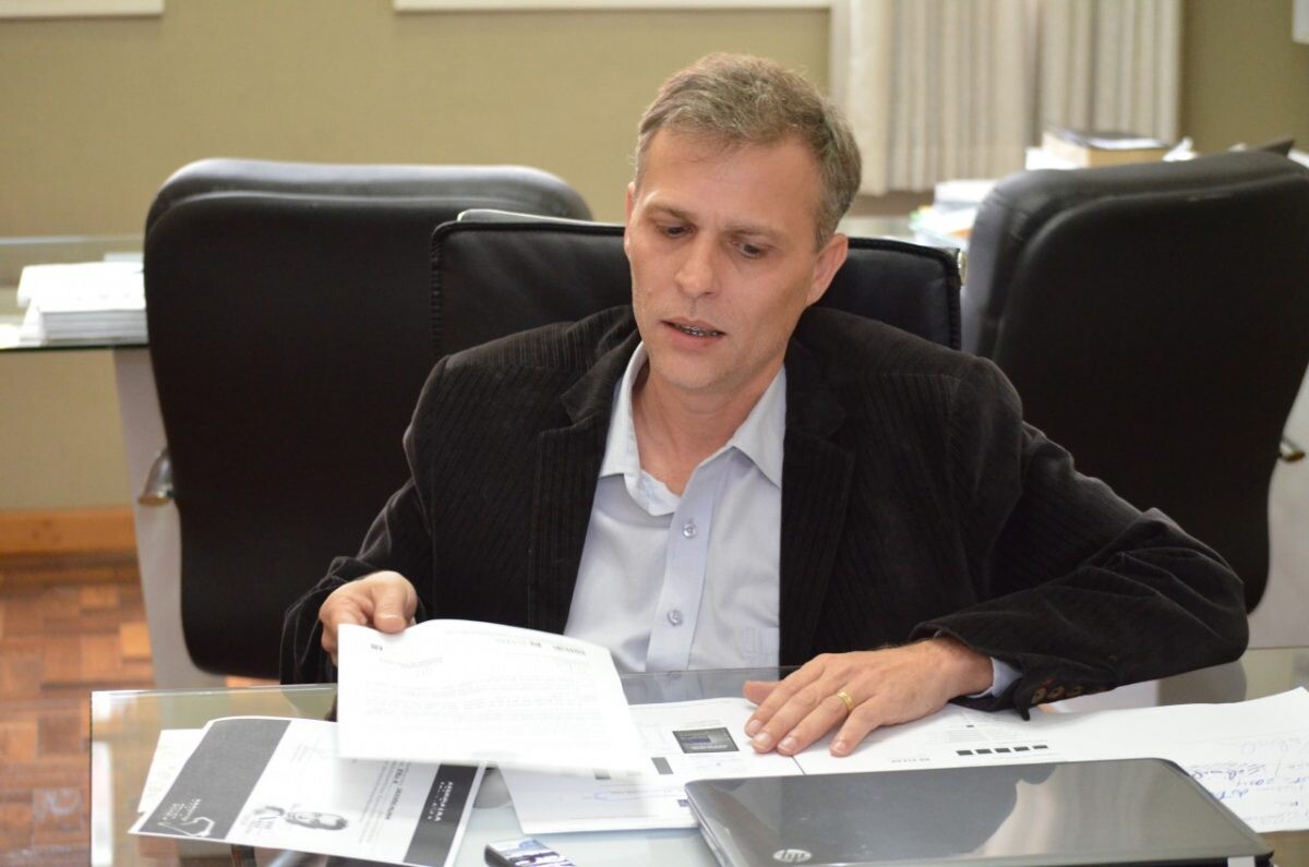 MP aponta falha em contrato de serviço