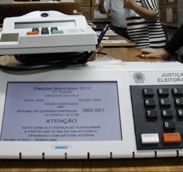 Partidos articulam as novas coligações
