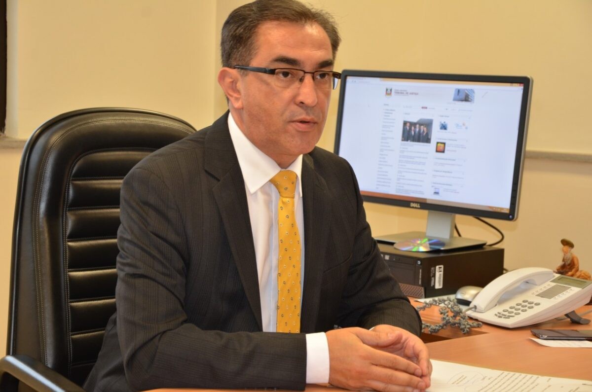 Juiz impõe investigação sobre denúncias
