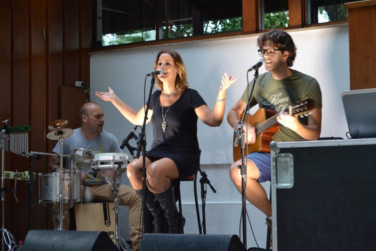 Clube promove Happy Hour Cultural