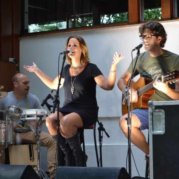Clube promove Happy Hour Cultural