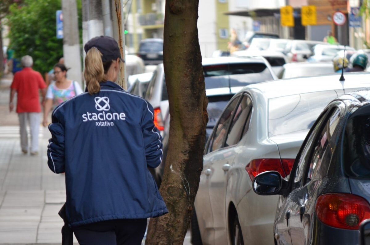 Stacione modifica cobrança do rotativo