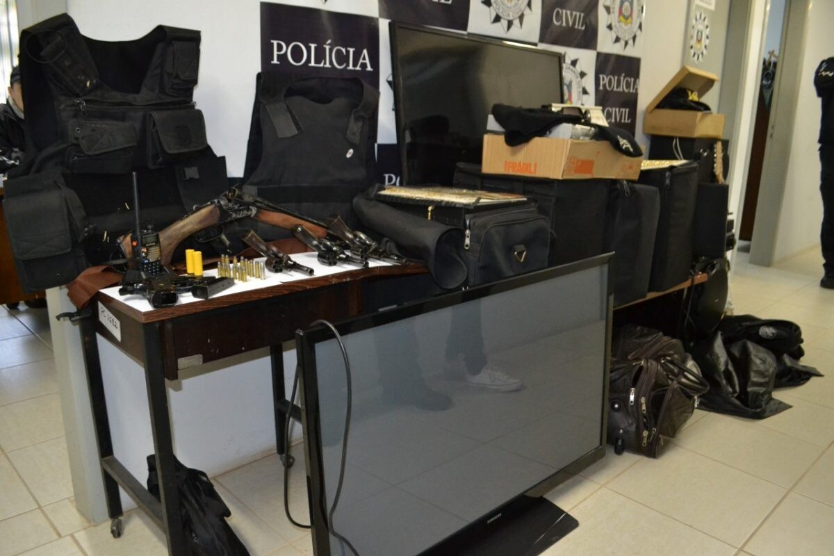 Polícia localiza esconderijo de quadrilha