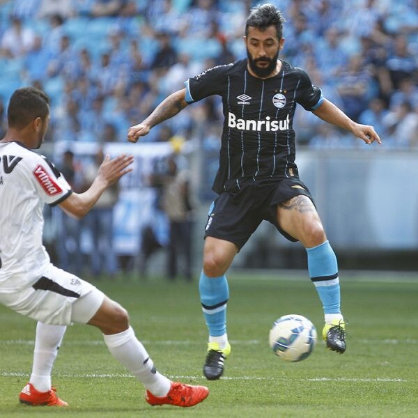 Douglas tem renovação contratual encaminhada