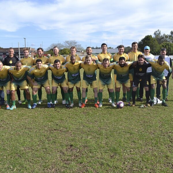 Feriado tem uma partida