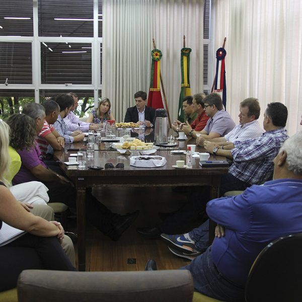 Caumo promete diagnóstico. Blau pede nova sede
