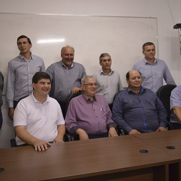 Disputa pelo Consisa confronta prefeitos