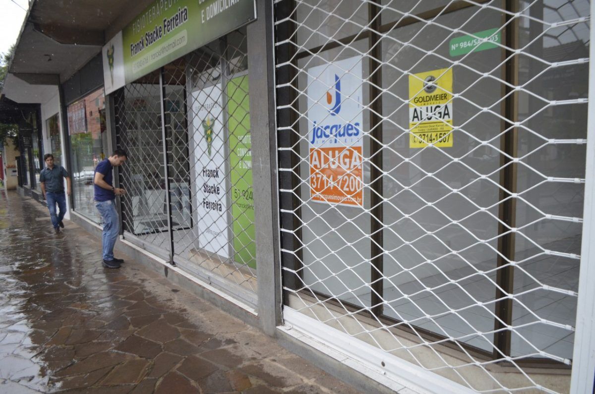 PIB confirma maior recessão da história