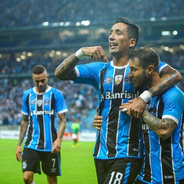 Lesionados, Léo Moura e Lucas Barrios não enfrentam o Bahia