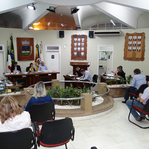 Vereadores aprovam empréstimo