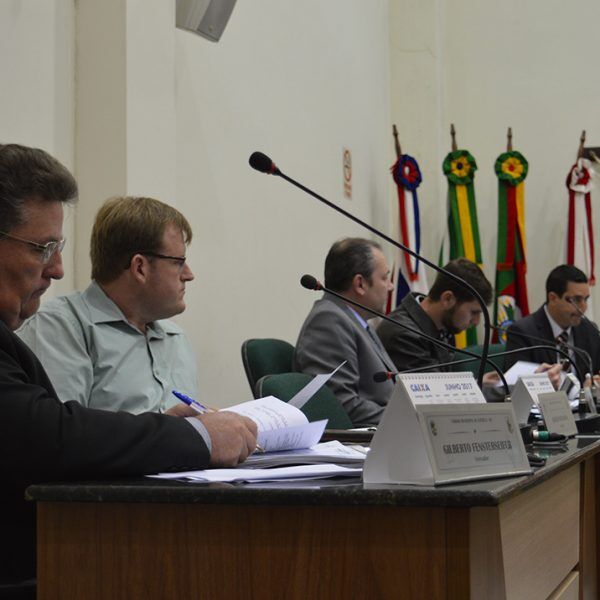 Oposição aponta erros em projeto