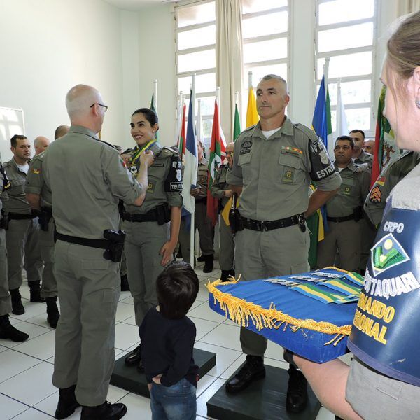 Comando homenageia destaques da segurança