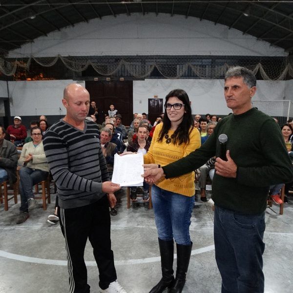 Produtores cobram mais eficiência na energia elétrica