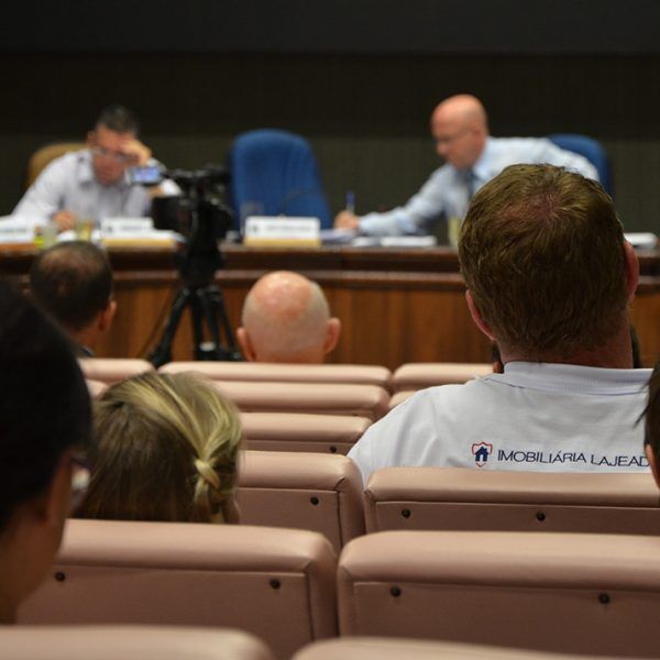 Câmara derruba veto do Executivo sobre Ficha Limpa