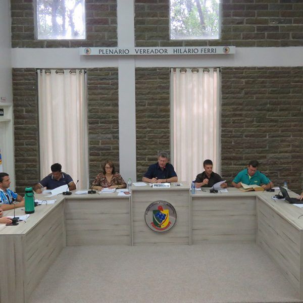 Câmaras gastam mais de R$ 150 mil com diárias