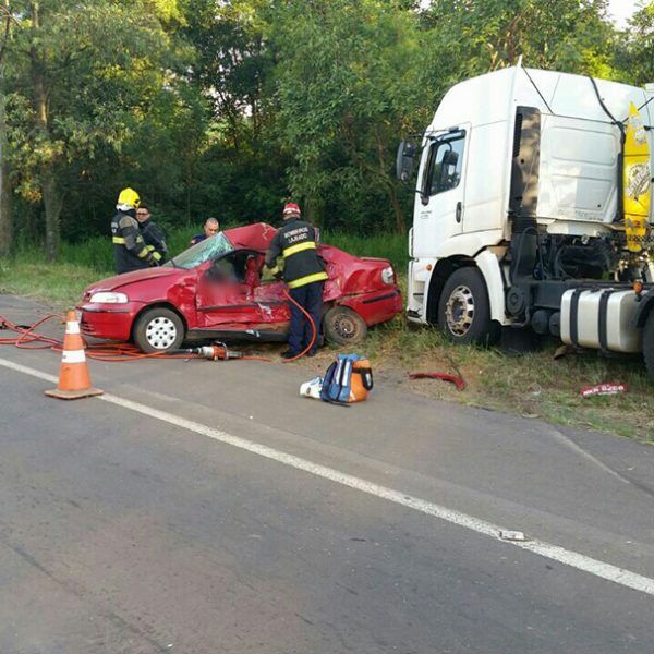 Homem morre em acidente  na BR-386