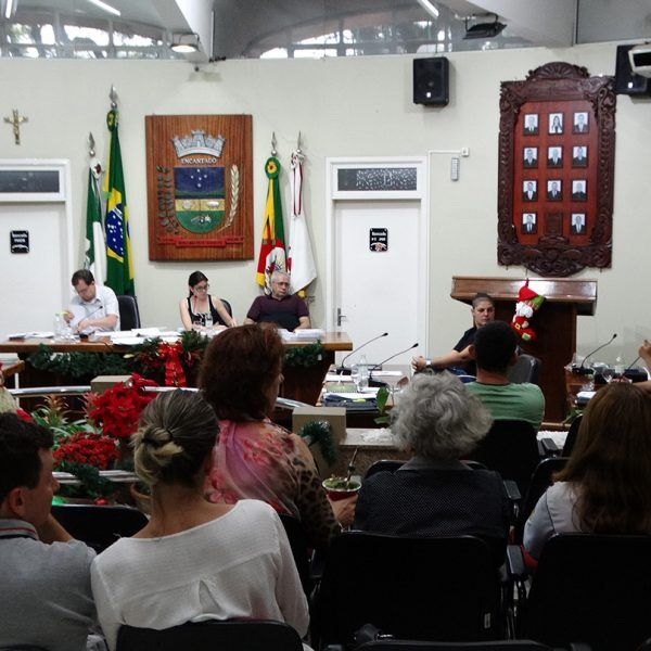 Parlamentares voltam a cobrar desvio do pedágio