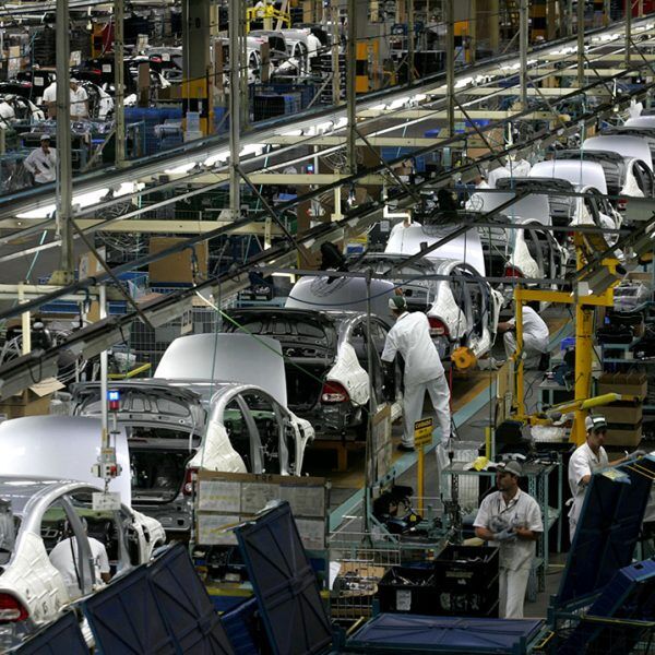 Indústria demonstra crescimento pelo segundo mês consecutivo