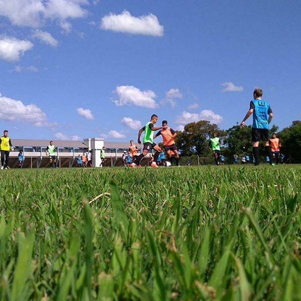 Equipe faz amistoso neste sábado à tarde