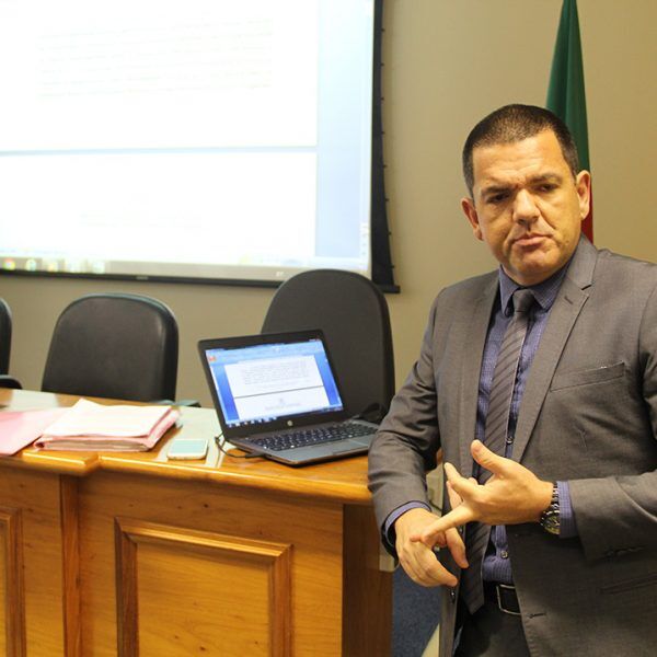 Promotor processa 14 pessoas após ofensas