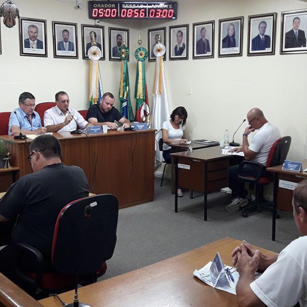 Prefeito troca de partido