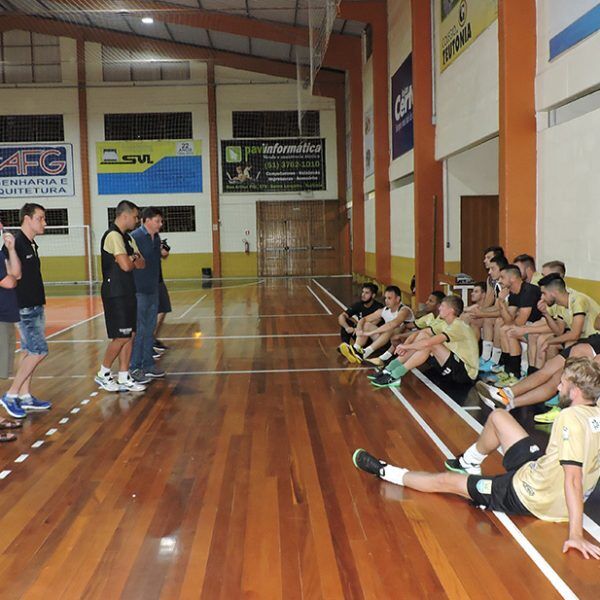 Pontapé inicial