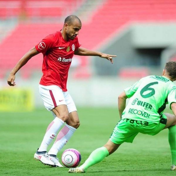 Time reserva contra o Cruzeiro