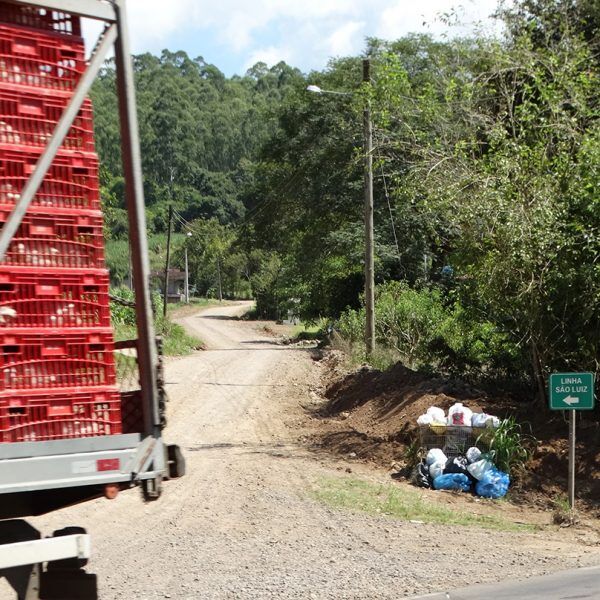 Oscilação na energia elétrica dificulta trabalho