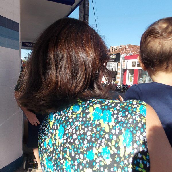 Mães relatam tentativa de sequestro de bebês