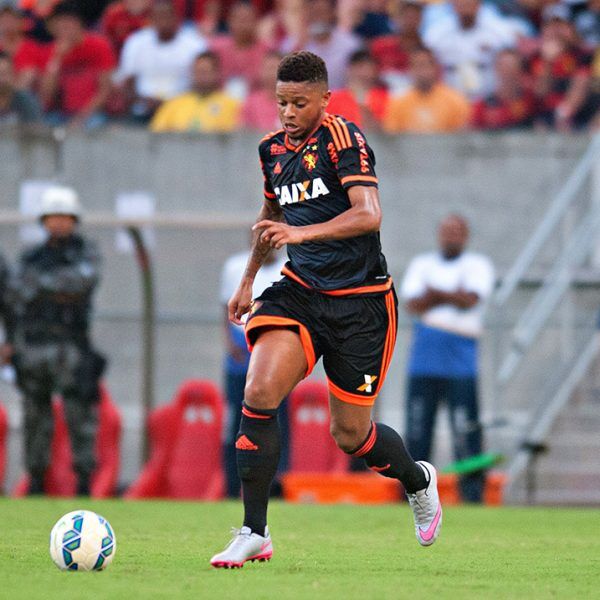 André desembarca em Porto Alegre