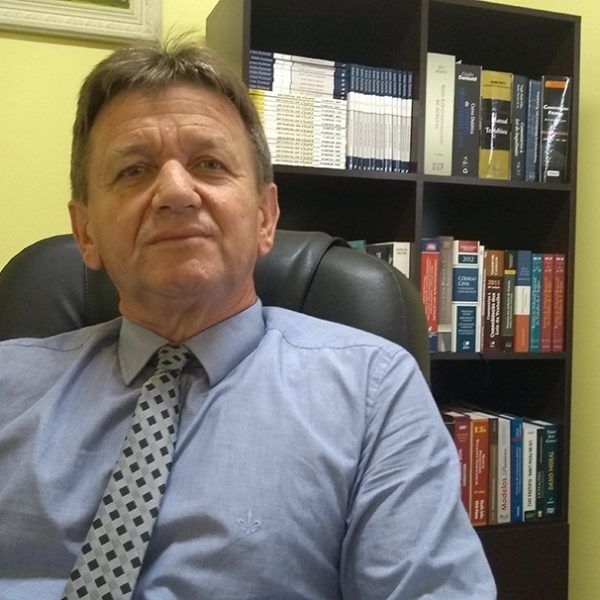 Vereador quer fim de almoços pagos a parlamentares na Cacis