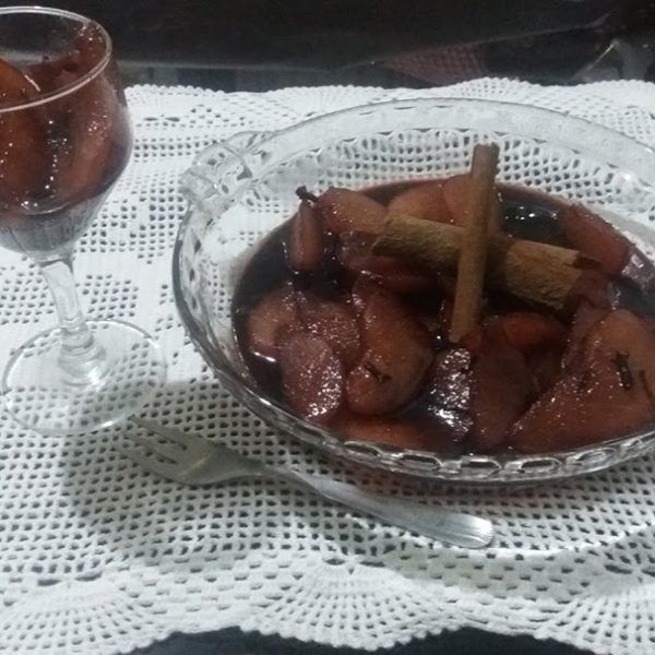 Pera ao vinho