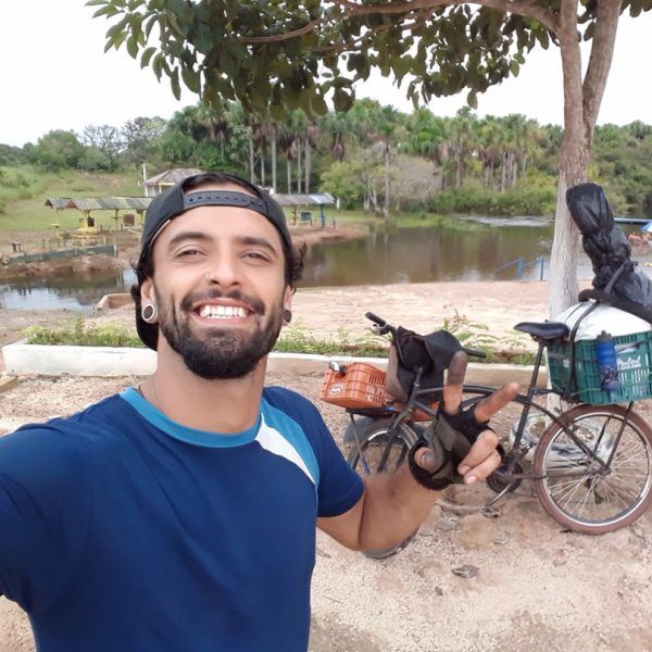 “Basta coragem e talento para pegar a estrada”