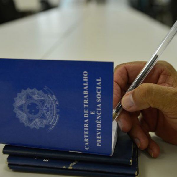 Confira as vagas de emprego disponíveis na região