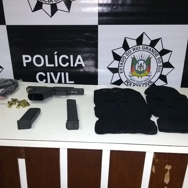 Polícia apreende armas em Santa Clara e Estrela