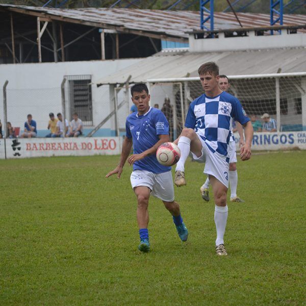 Futebol no feriado