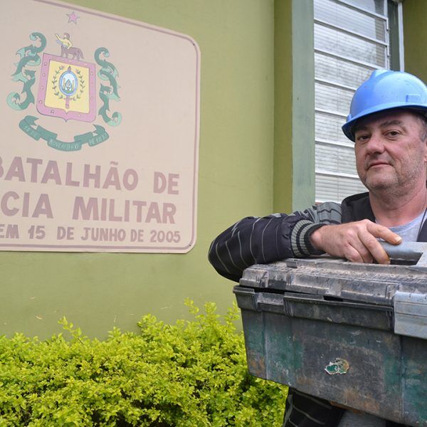 Vítima de roubo recupera caixa de ferramentas