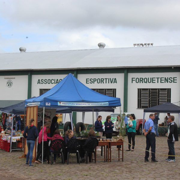 Feira Agrícola ocorre nesta sexta e sábado